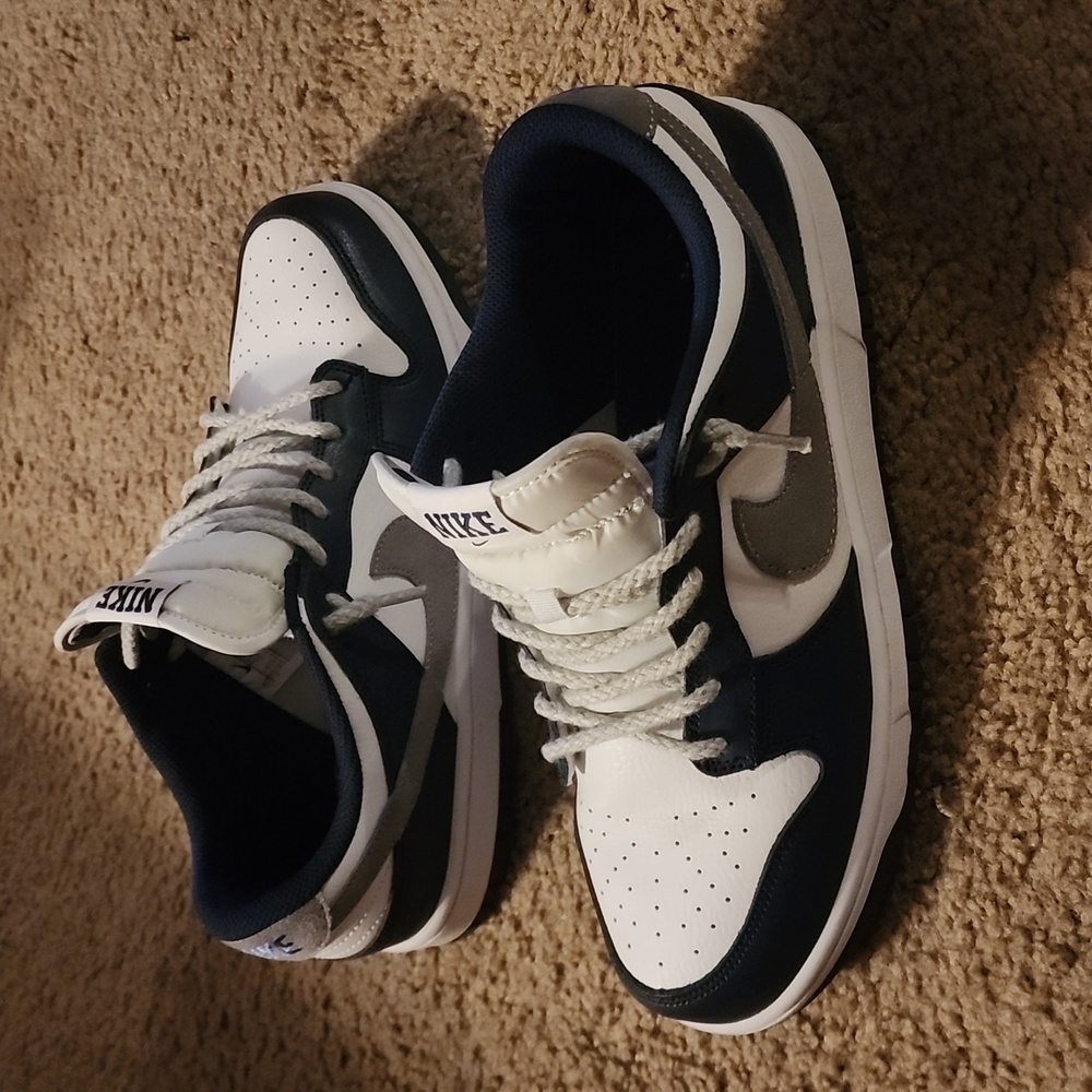 Nike Dunk Low "MIDNIGHT NAVY"